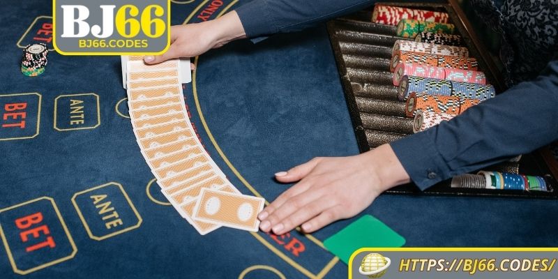 Baccarat BJ66: Luật Chơi Đơn Giản Và Chiến Thuật Hiệu Quả 1 Hiểu luật cơ bản và cách chia bài trong Baccarat BJ66